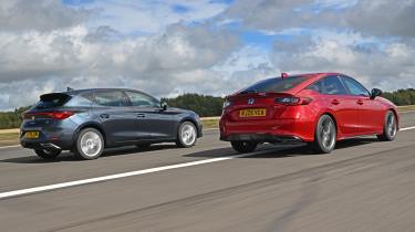 Honda Civic vs SEAT Leon - rear tracking